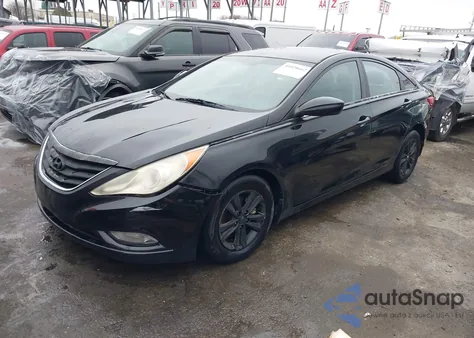 2013 Hyundai Sonata Gls z USA, uszkodzony, nr VIN 5NPEB4AC9DH688136